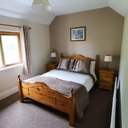 Meadow Farm Homes 위클로